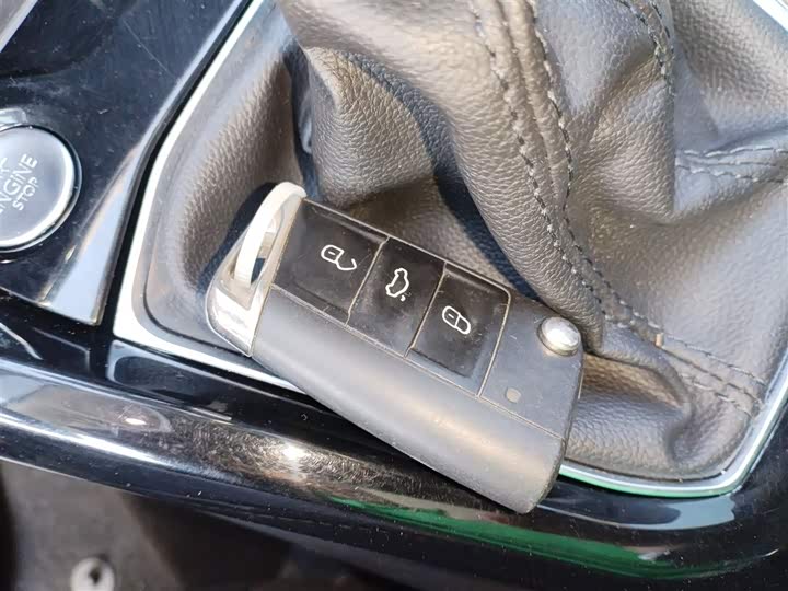 Фото 9 - Volkswagen Tacqua