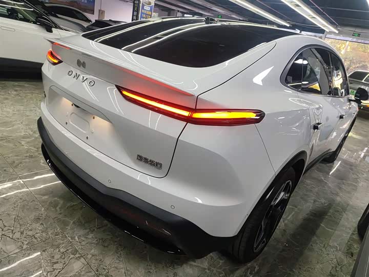 Фото 7 - Nio Onvo L60