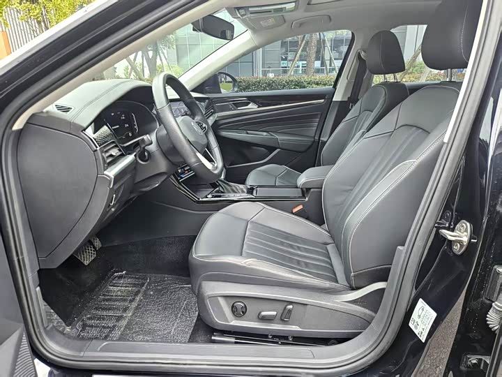 Фото 4 - Volkswagen Passat