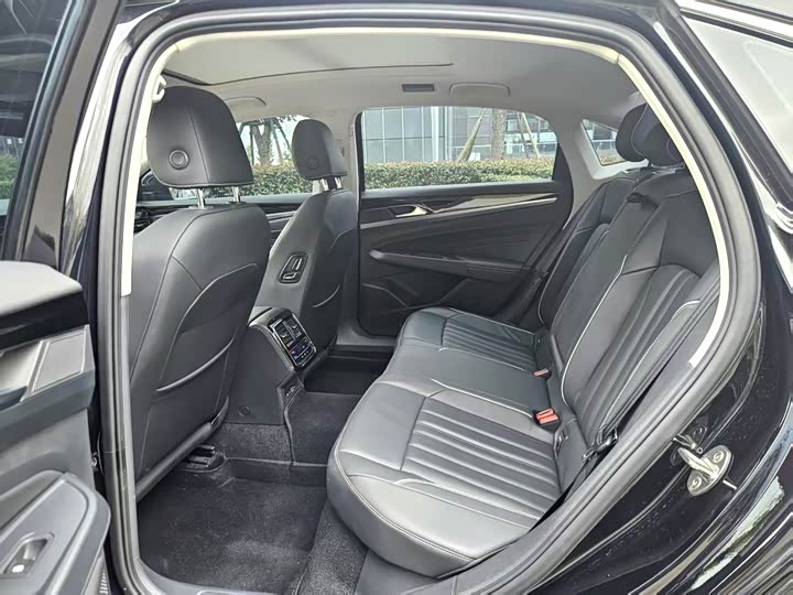 Фото 6 - Volkswagen Passat