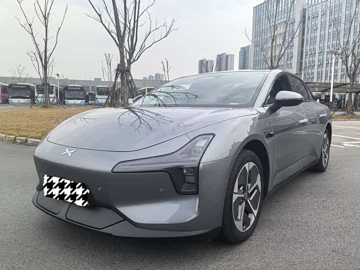 Фото 1 - XPeng Mona M03