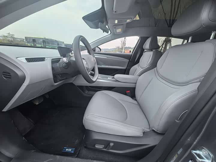 Фото 8 - XPeng Mona M03