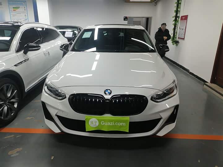 Фото 3 - BMW 1 Series