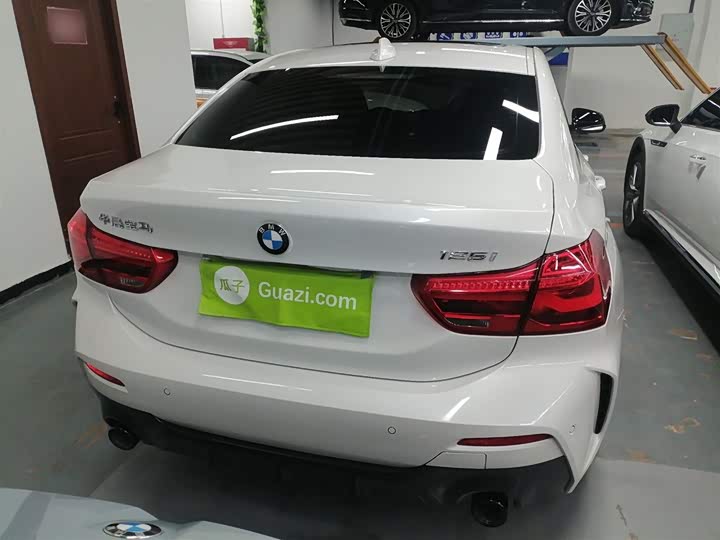 Фото 6 - BMW 1 Series