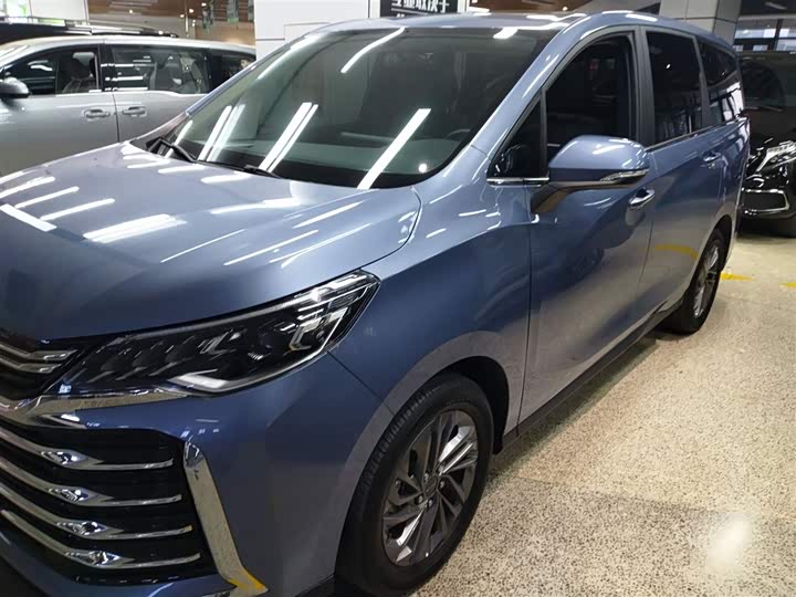 Фото 5 - Maxus G50