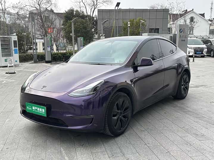 Фото 1 - Tesla Model Y