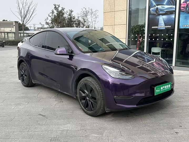 Фото 2 - Tesla Model Y