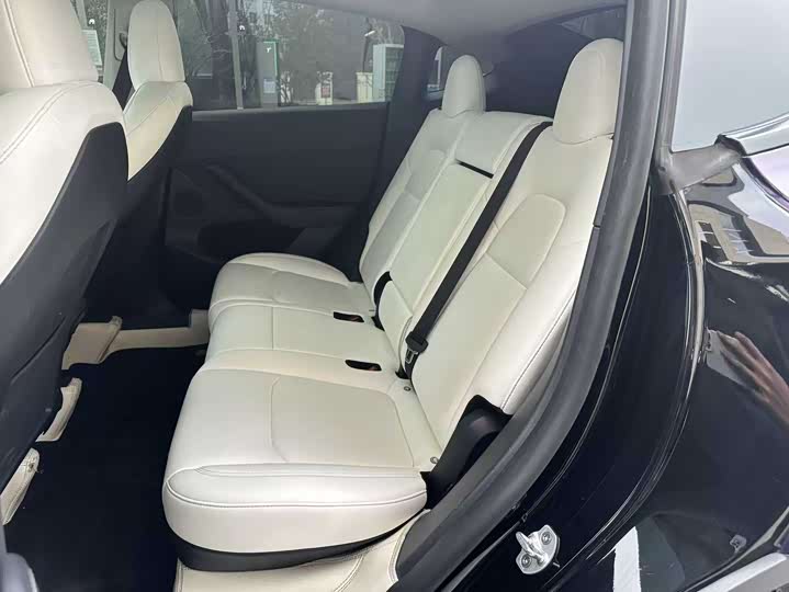 Фото 5 - Tesla Model Y