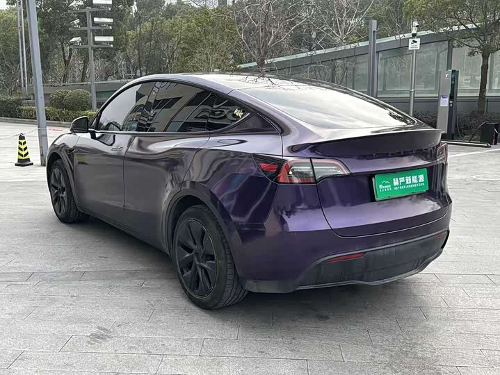 Фото 9 - Tesla Model Y
