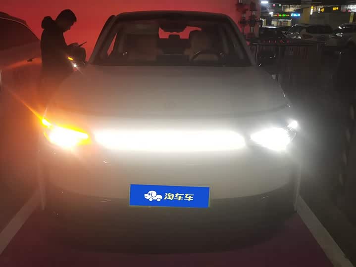 Фото 2 - Leapmotor C10