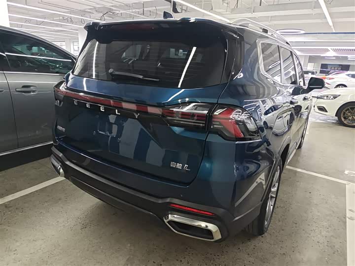 Фото 7 - Geely Okavango L