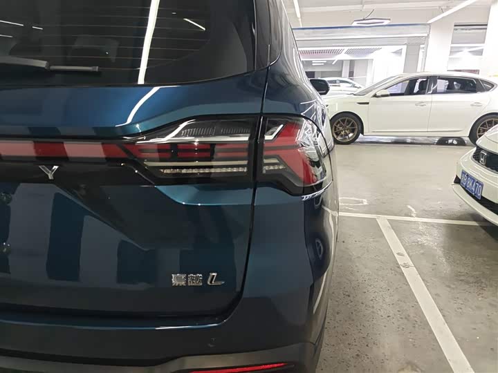 Фото 8 - Geely Okavango L