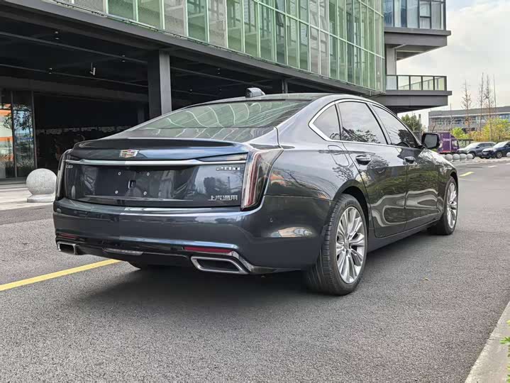 Фото 8 - Cadillac CT6