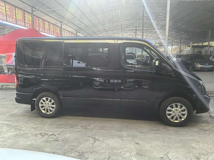 Фото 4 - Maxus V80