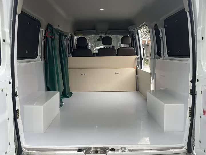 Фото 6 - Maxus V80