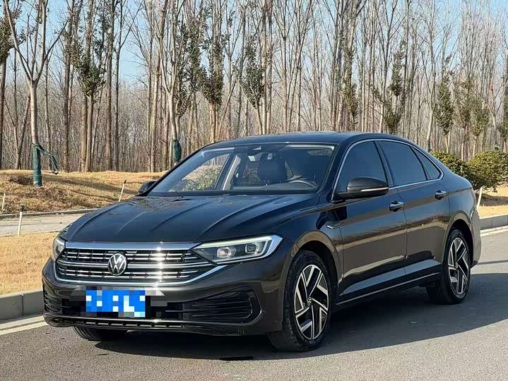 Фото 1 - Volkswagen Sagitar L