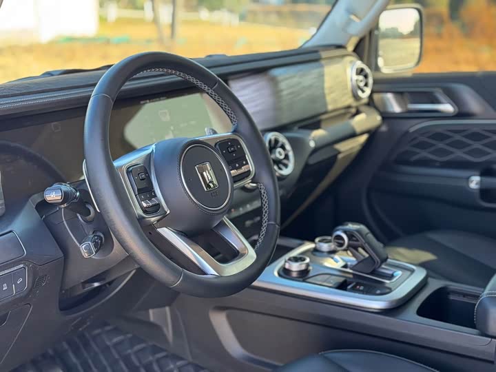 Фото 5 - Tank 300