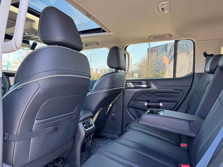 Фото 6 - Tank 300