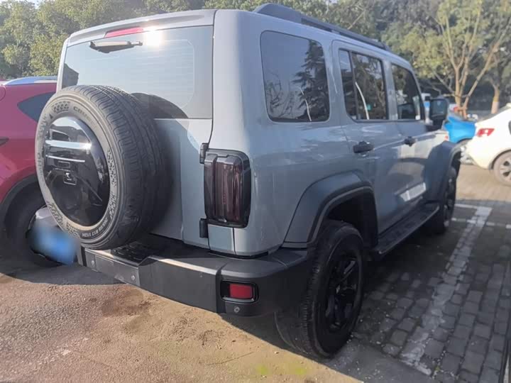 Фото 7 - Tank 300