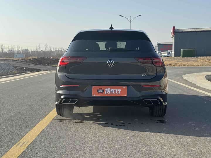 Фото 5 - Volkswagen Golf