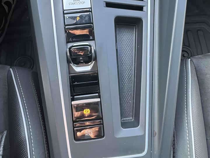 Фото 9 - Volkswagen Golf