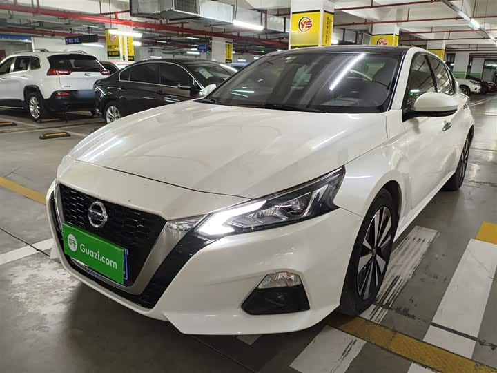 Фото 2 - Nissan Teana