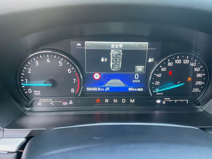 Фото 7 - Ford Explorer