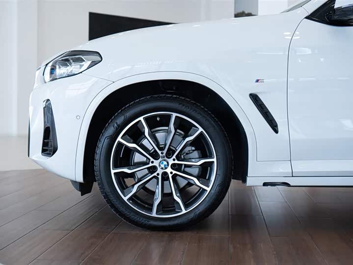 Фото 8 - BMW X4