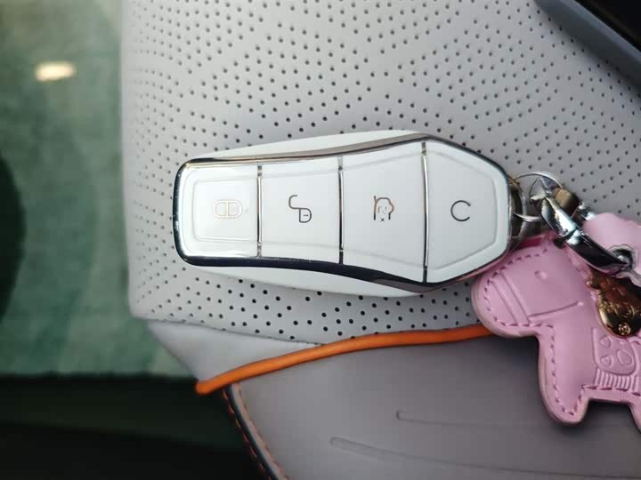 Фото 9 - BYD Yuan Plus