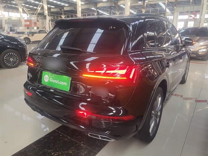 Фото 7 - Audi Q5L