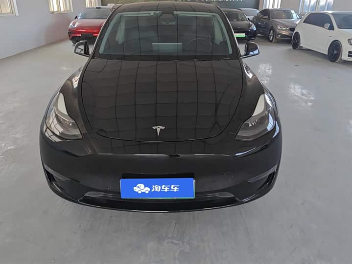 Фото 2 - Tesla Model Y