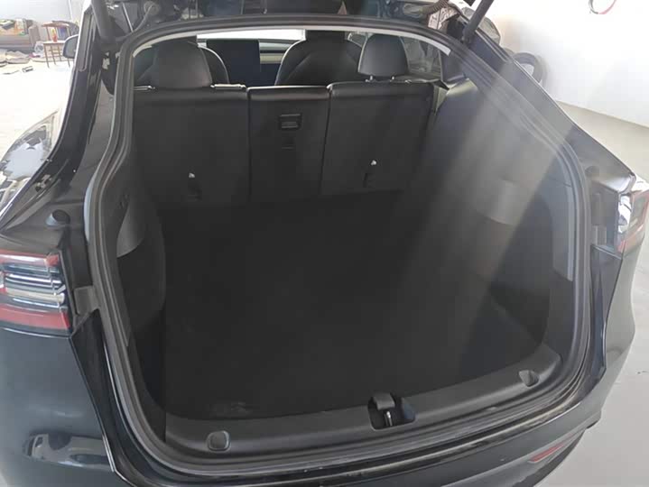 Фото 4 - Tesla Model Y