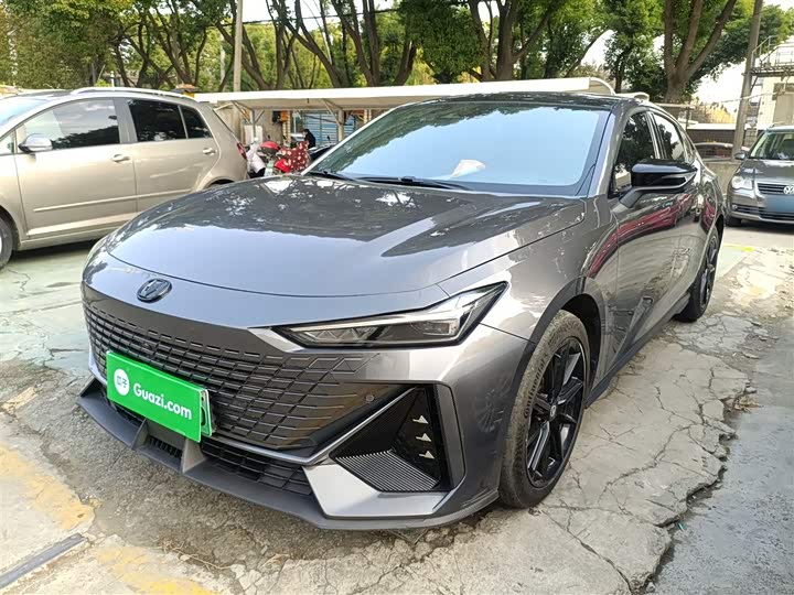 Фото 1 - Changan UNI-V Hybrid