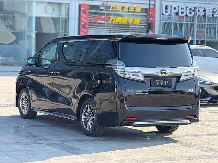 Фото 6 - Toyota Vellfire