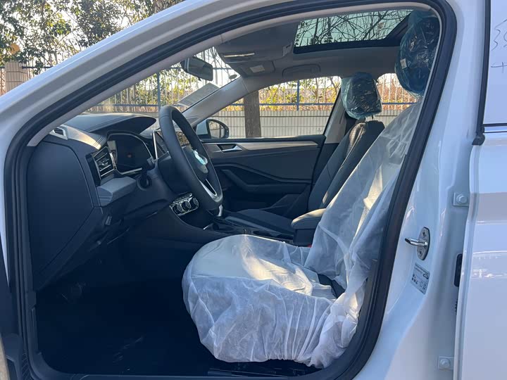 Фото 9 - Volkswagen Sagitar L