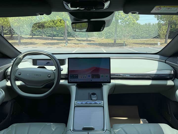 Фото 9 - Exeed Sterra ES