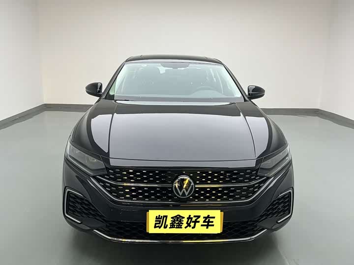 Фото 2 - Volkswagen Passat