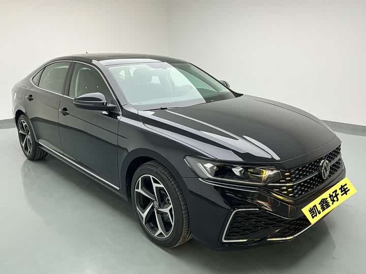 Фото 3 - Volkswagen Passat