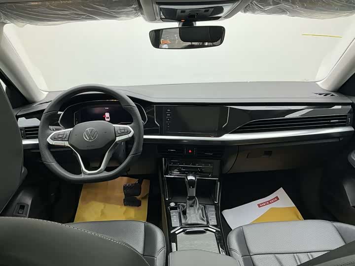 Фото 7 - Volkswagen Passat