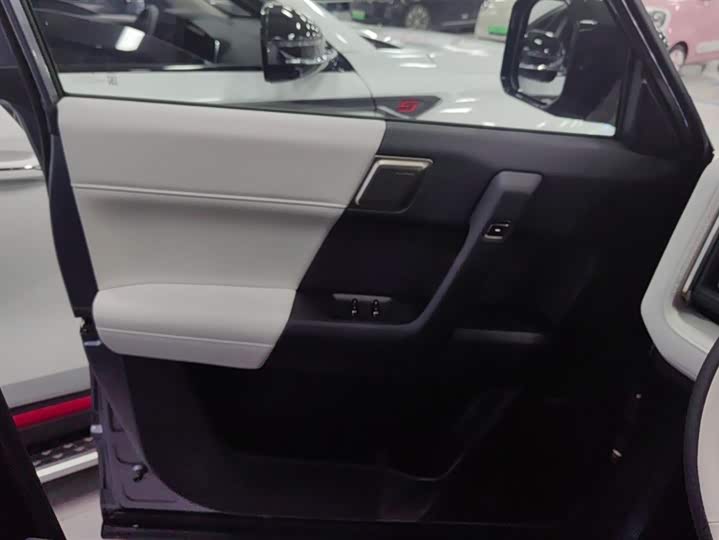 Фото 7 - Chery iCar 03T