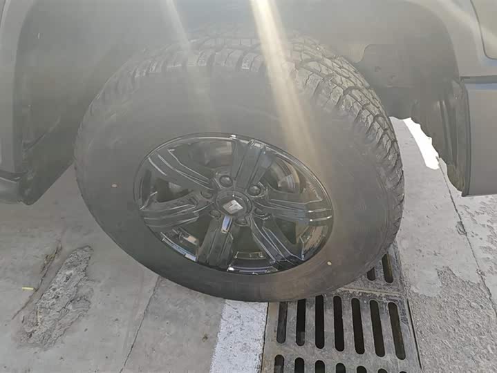 Фото 6 - Tank 300