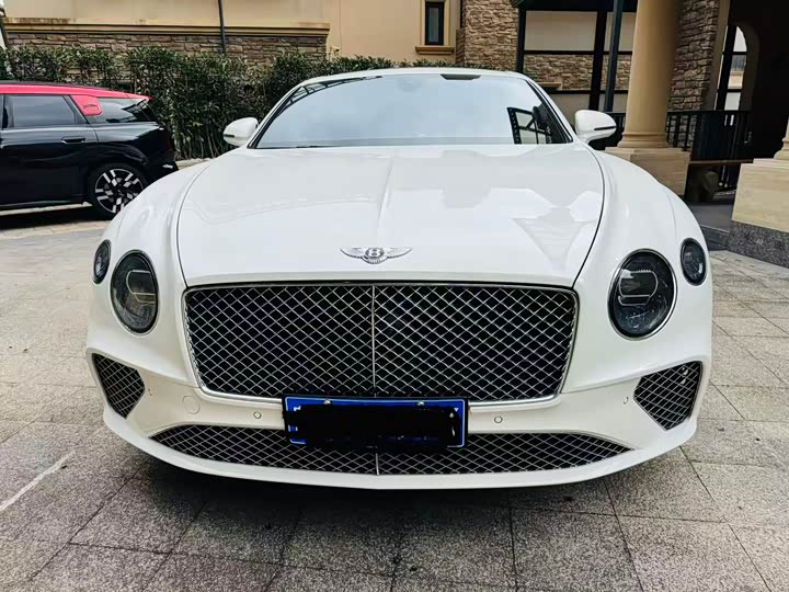 Фото 2 - Bentley Continental GT