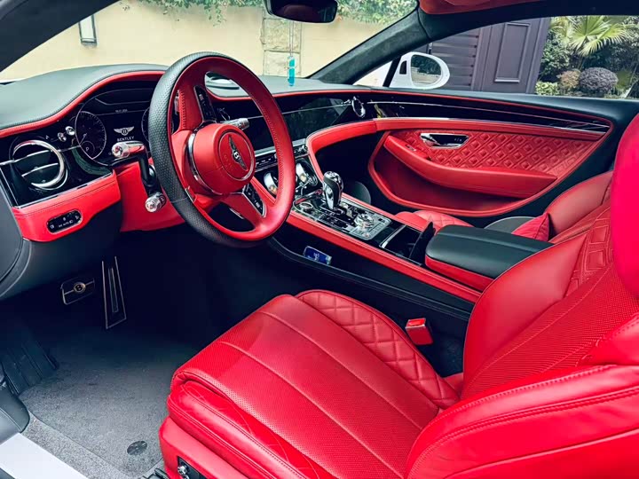 Фото 7 - Bentley Continental GT