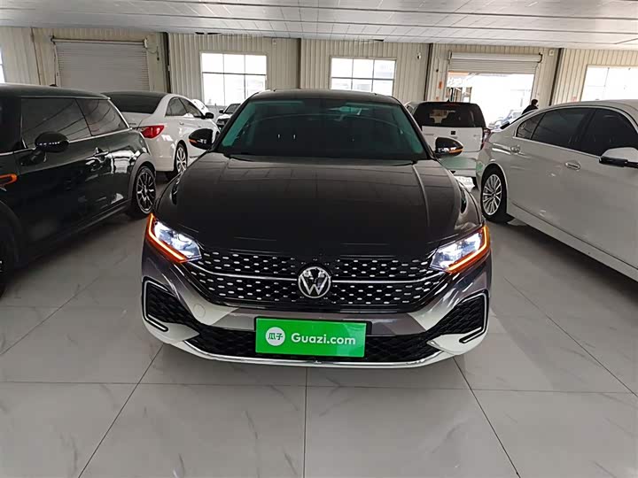 Фото 3 - Volkswagen Passat