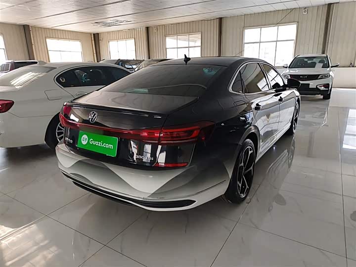 Фото 7 - Volkswagen Passat