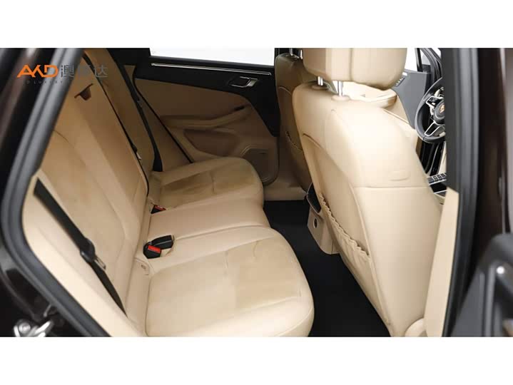 Фото 8 - Porsche Macan