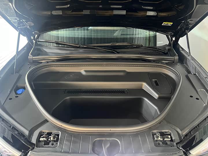 Фото 7 - Audi Q6L e-tron