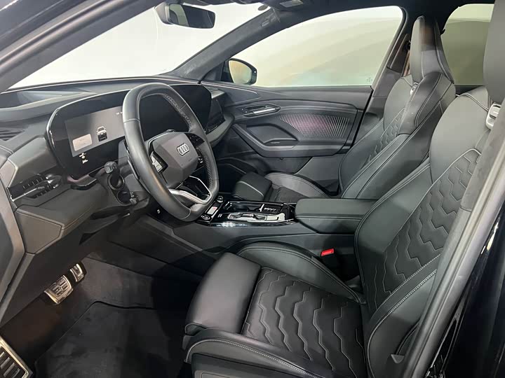 Фото 8 - Audi Q6L e-tron