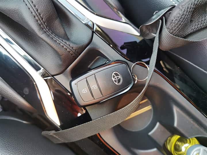 Фото 9 - Toyota Frontlander