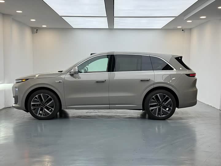 Фото 7 - LiXiang L6